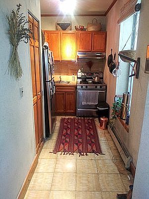1st image of 425 Lincoln Pl #7