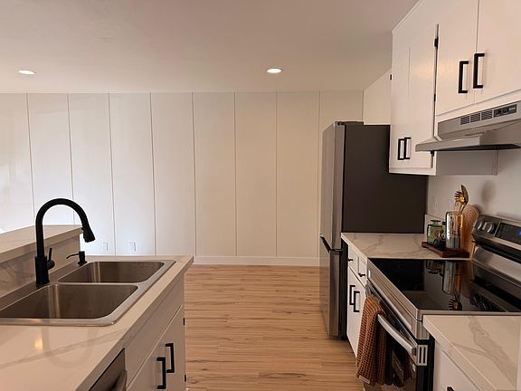 5th image of 360 Vernon St APT 100