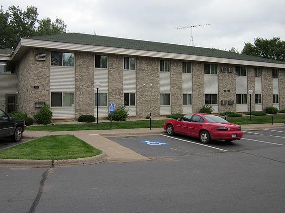 5th image of 107 3rd St SE