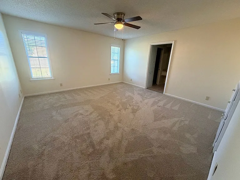 2848 Willow Wood Cir — Photo 16