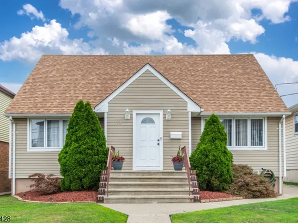 222 Speer Ave, Clifton City, NJ 07013