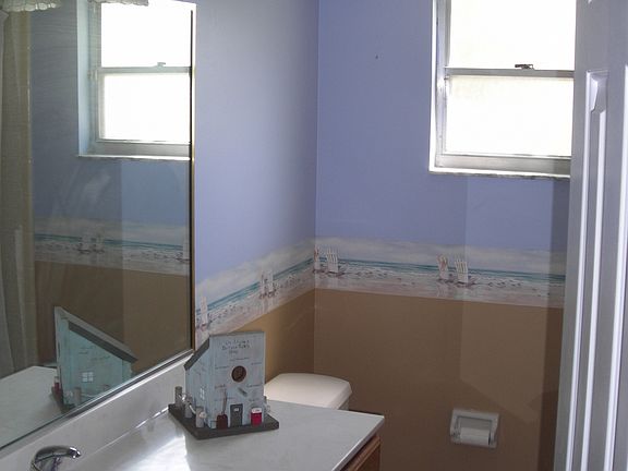 5th image of 1790 N Kingway Dr