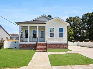 2713 Lloyds Ave, Chalmette, LA 70043