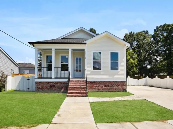 2713 Lloyds Ave, Chalmette, LA 70043