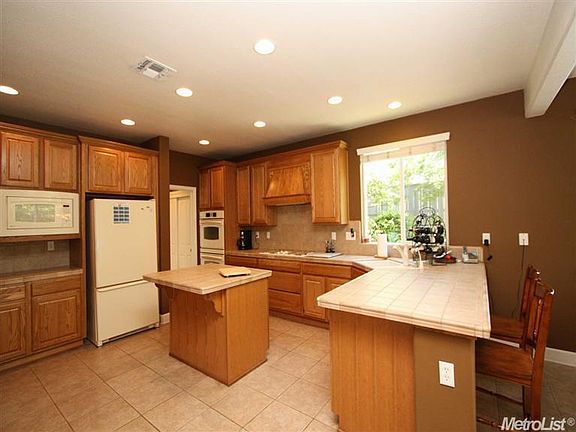 4th image of 1145 Venezia Dr