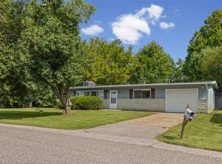 1251 Cove Ln, Saint Louis, MO 63138