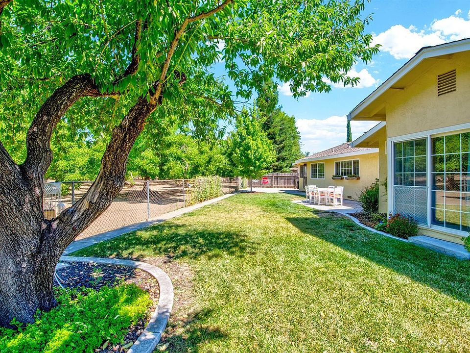 1st image of 636 Corte Seville Court