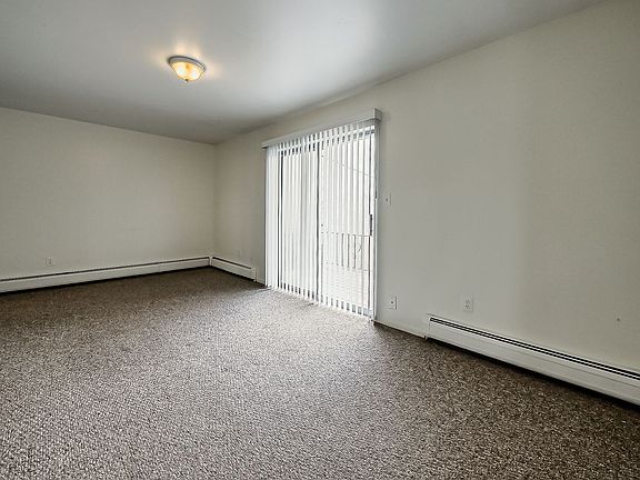 2nd image of 151 Huronview Ct
