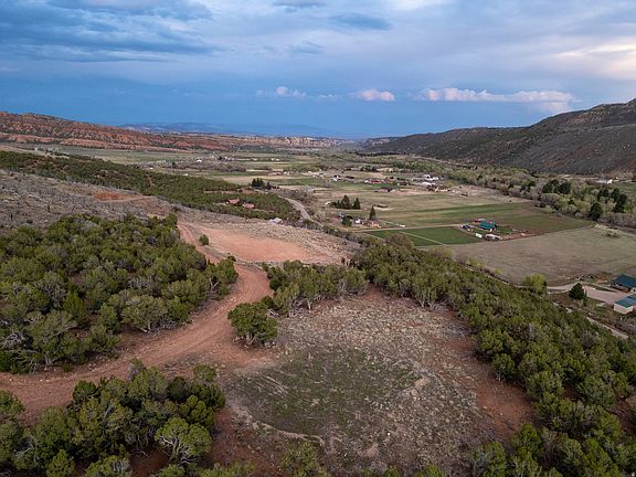 3rd image of 8094 Red Cloud Loop Rd