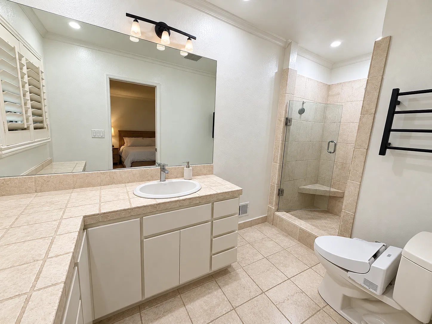 4 bed, 2012 sqft, $8,000 — Photo 4