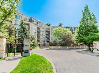 7071 Bayview Ave #212, Markham, ON L3T7Y8