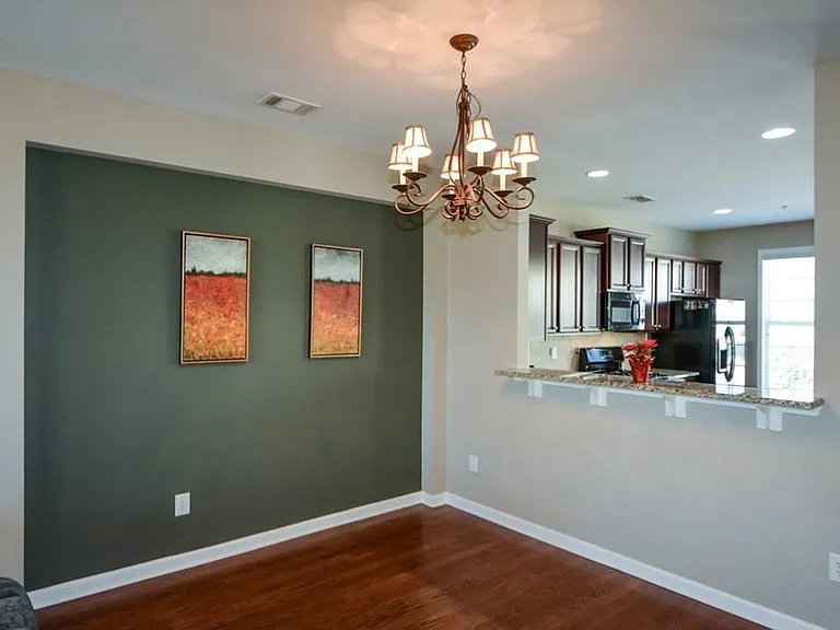 6135 Indian Wood Cir SE — Photo 9