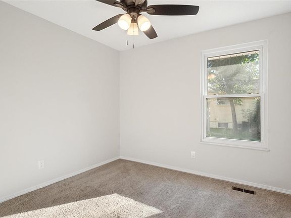 5th image of 650 Bugle Hill Dr