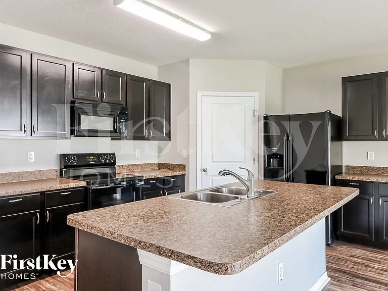 36048 Carriage Pine Ct — Photo 5