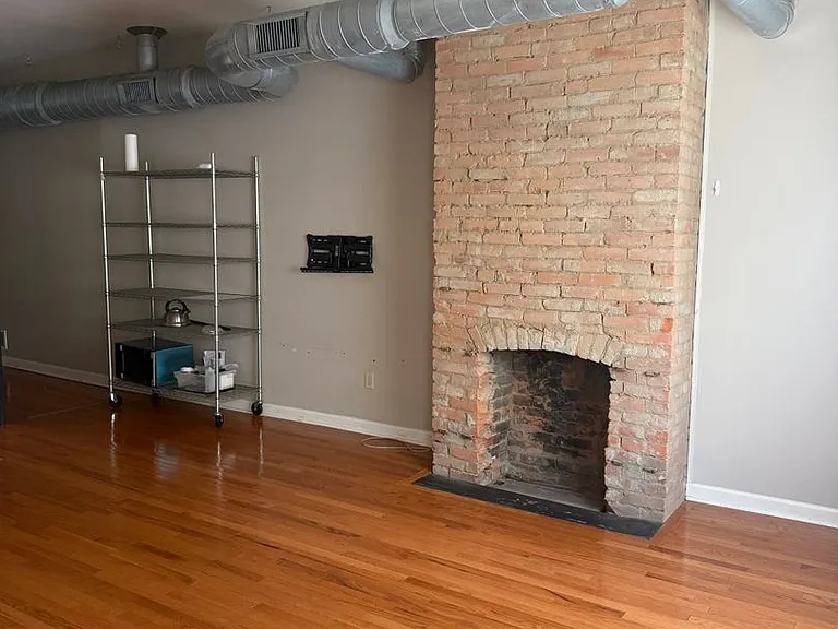 137 S 15th St — Photo 6
