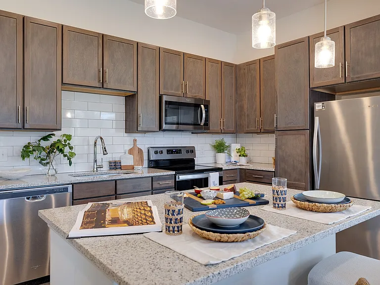 The Reef Apartments — Photo 35