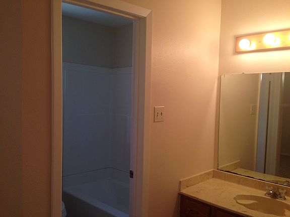 4th image of 416 Bodart Ln