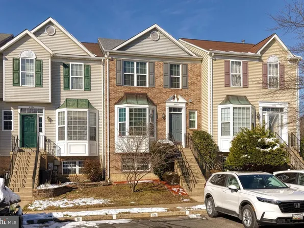 2502 Weston Ct, Crofton, MD 21114