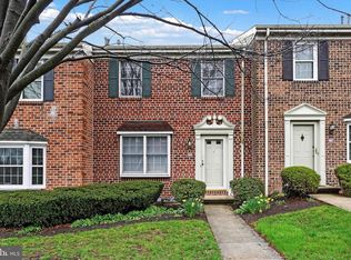 908 Chambers Rdg #908, York, PA 17402