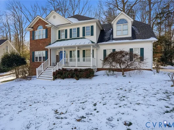 12325 Point Sunrise Ct, Midlothian, VA 23112
