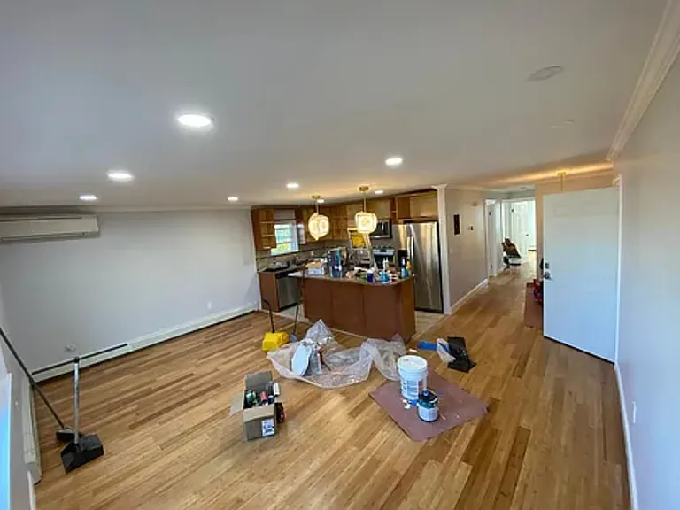 2246 Seward Ave #1 — Photo 5