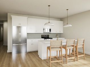 832 W Montrose Ave #2, Chicago, IL 60613