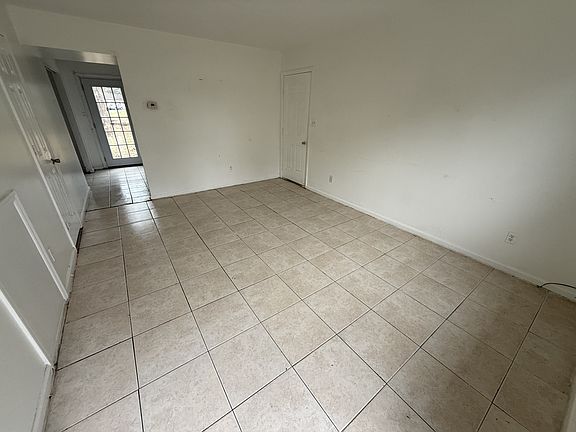 3rd image of 1112 S Saint Marks Ave APT B