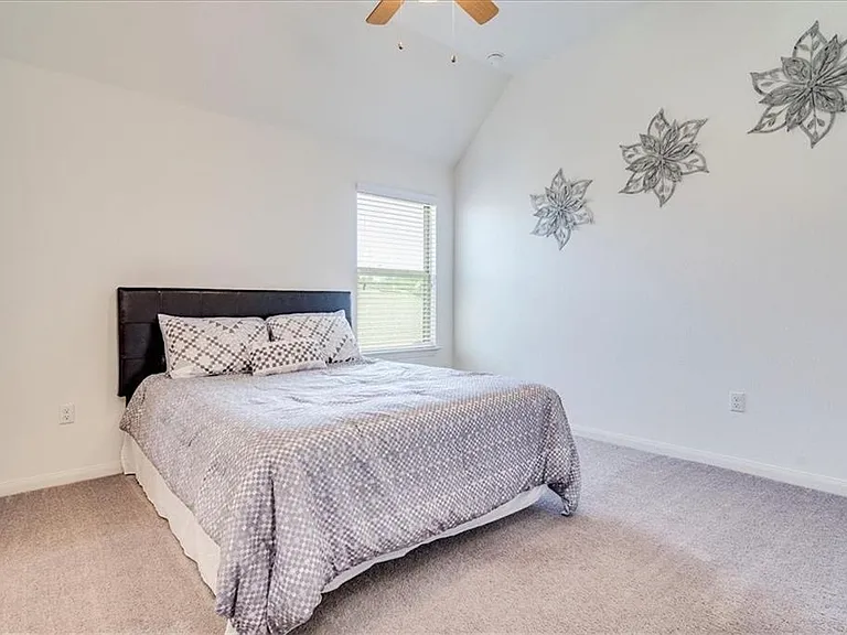 12505 Morelia Way — Photo 24