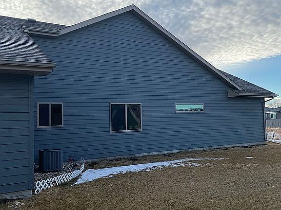 3rd image of 3501 E Stoney Brook Trl