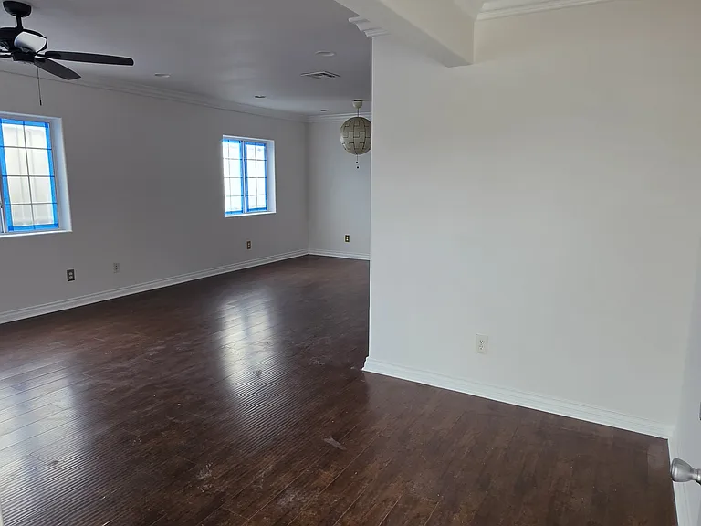244 E Gage Ave #246 — Photo 2