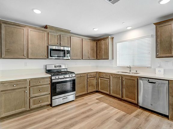 4th image of 32964 Pacifica Pl