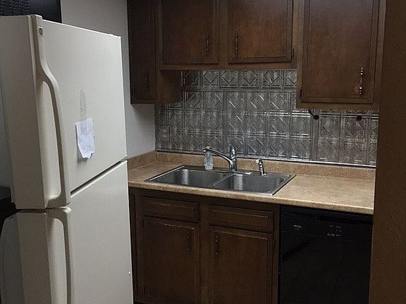 2nd image of 8649 E Royal Palm Rd Unit 221