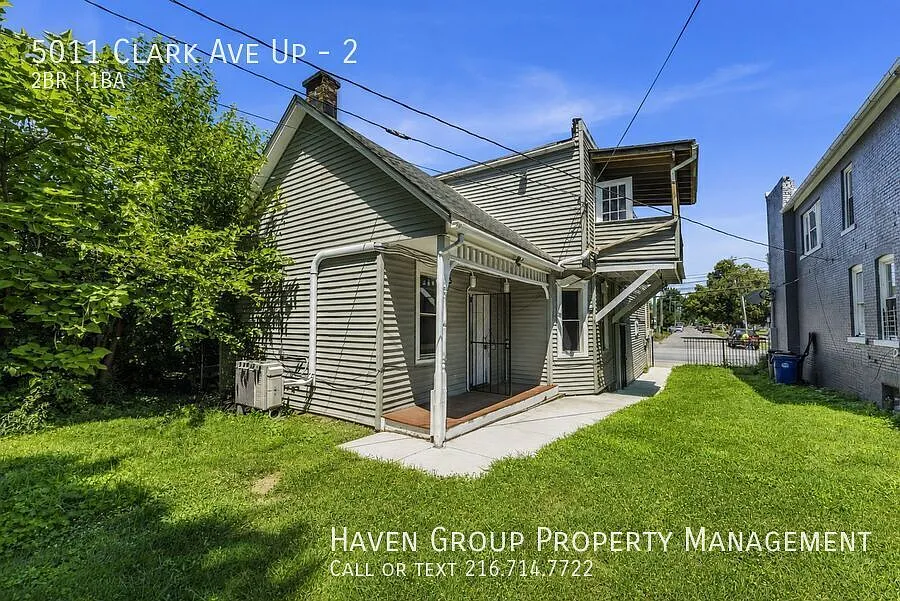 5011 Clark Ave #UP-2