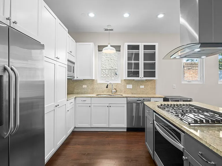 876 N Hermitage Ave #3 — Photo 16