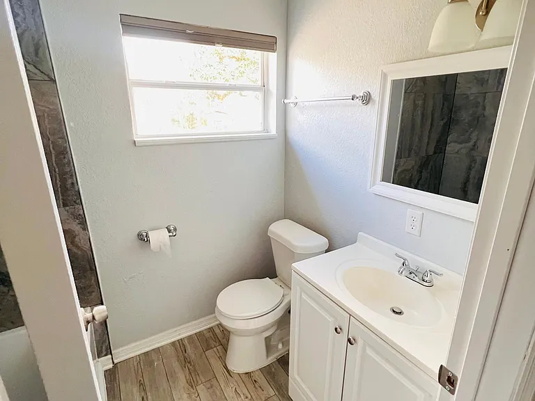 738 N Lorri Ave — Photo 6