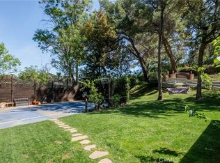 3791 Multiview Dr, Los Angeles, CA 90068