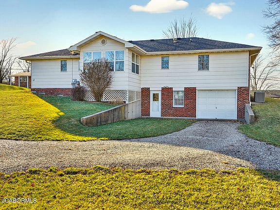 5th image of 4714 Henwick Ln