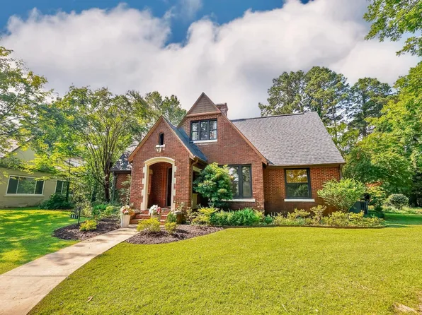 837 Maple St, Camden, AR 71701