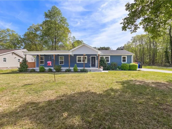 5048 Townpoint Rd, Suffolk, VA 23435