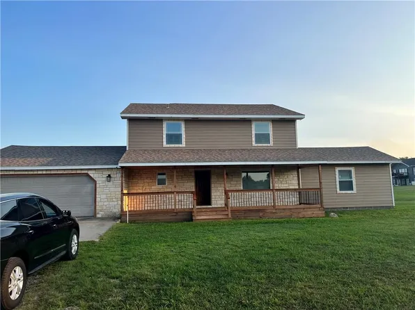 7378 NE Village Ln, Pittsburg, KS 66762