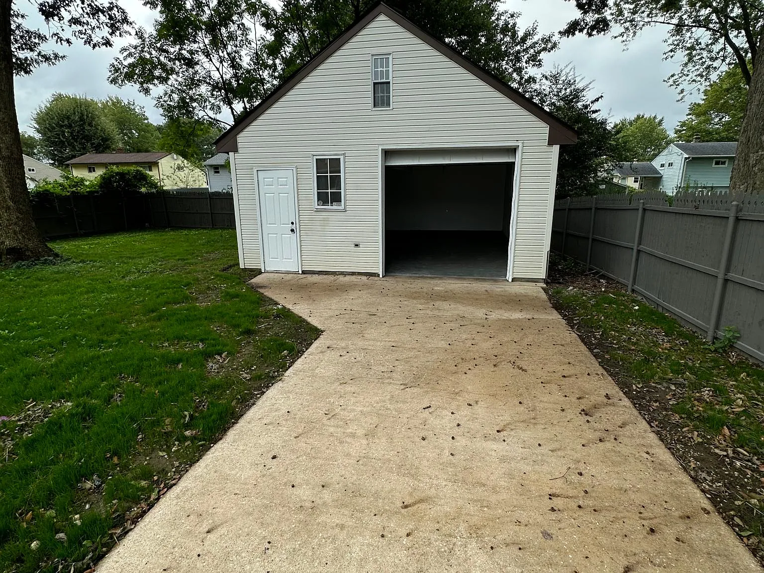 3 bed, 1200 sqft, $2,950 — Photo 4