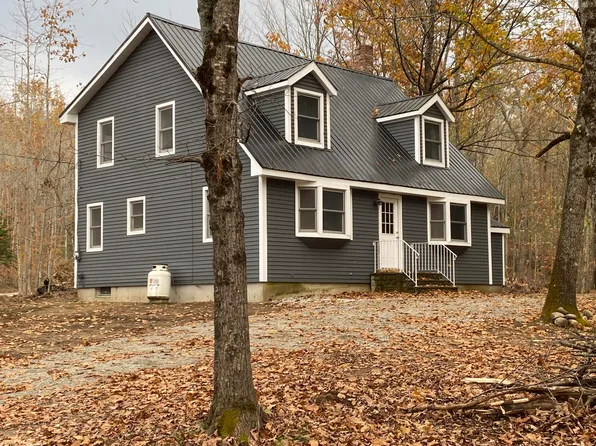 324 Oxford Street, Paris, ME 04281