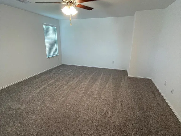 8111 Royal Palm Ct — Photo 40