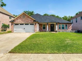 2436 Winford Dr, Grand Prairie, TX 75052