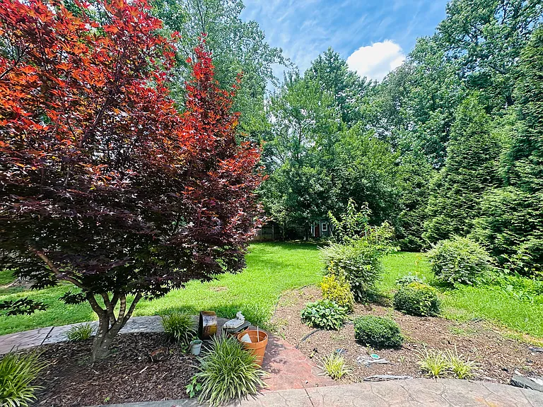 101 Foxwatch Cir — Photo 8