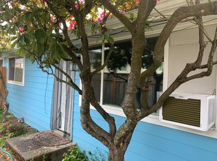 1609 SW Barton St, Seattle, WA 98106