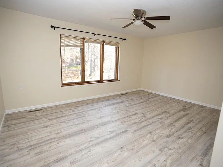 3310 Pine Grove Dr — Photo 19