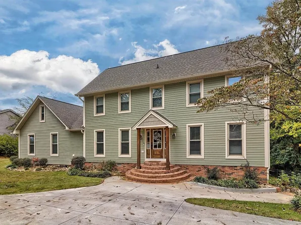 2000 Bob White Ln, West Columbia, SC 29169