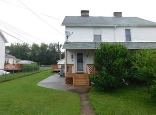 710 2nd St, Smock, PA 15480