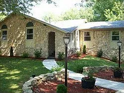 5 Lakewood Dr photo 1
